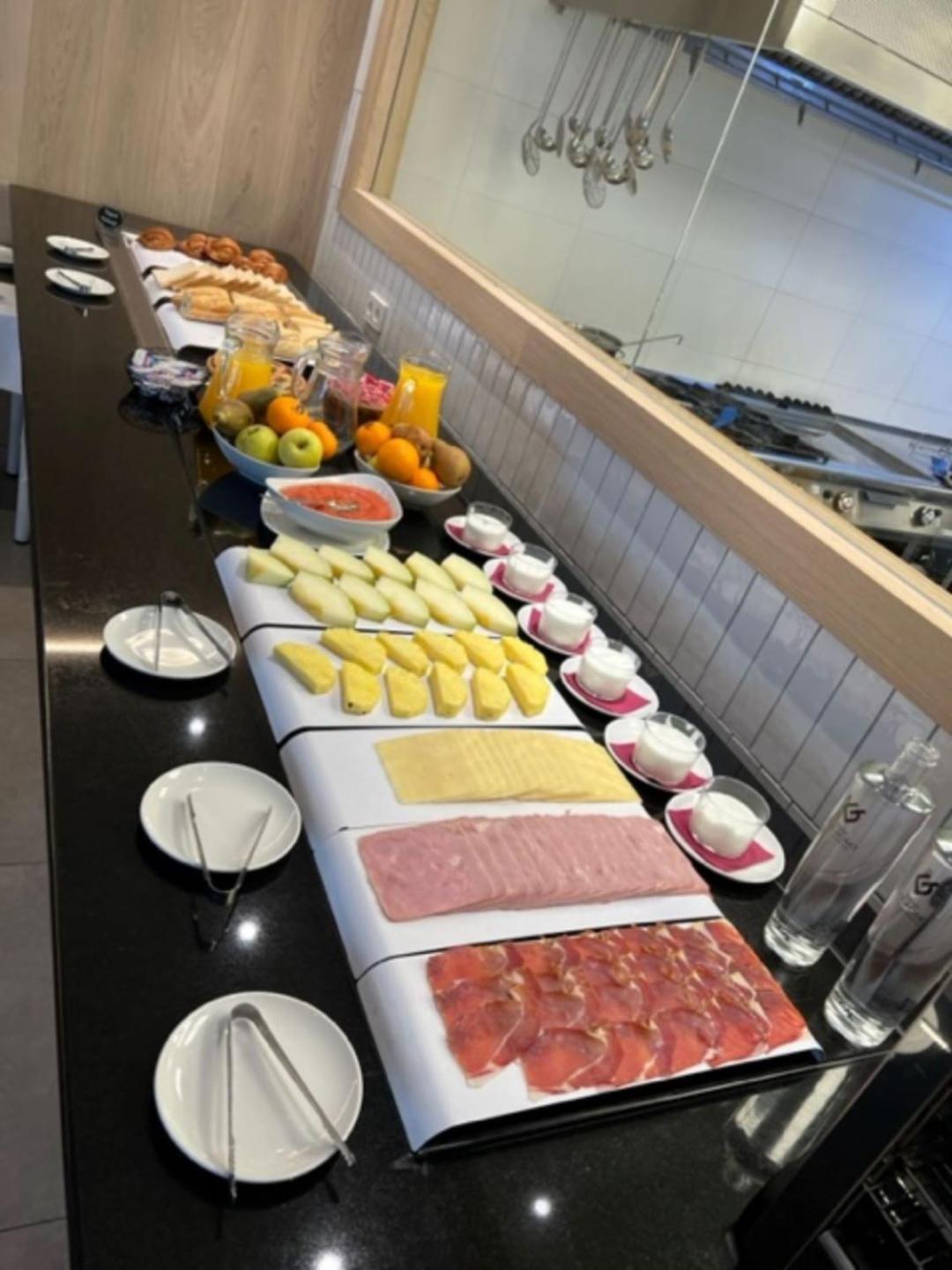 Iraipe Logrono Hotel Экстерьер фото
